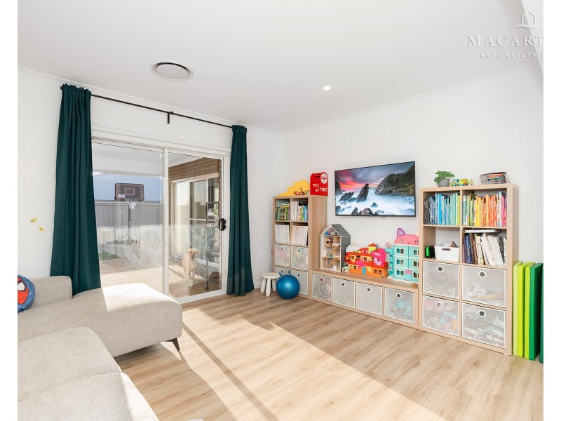 19 Wiveon Street, Gobbagombalin NSW 2650