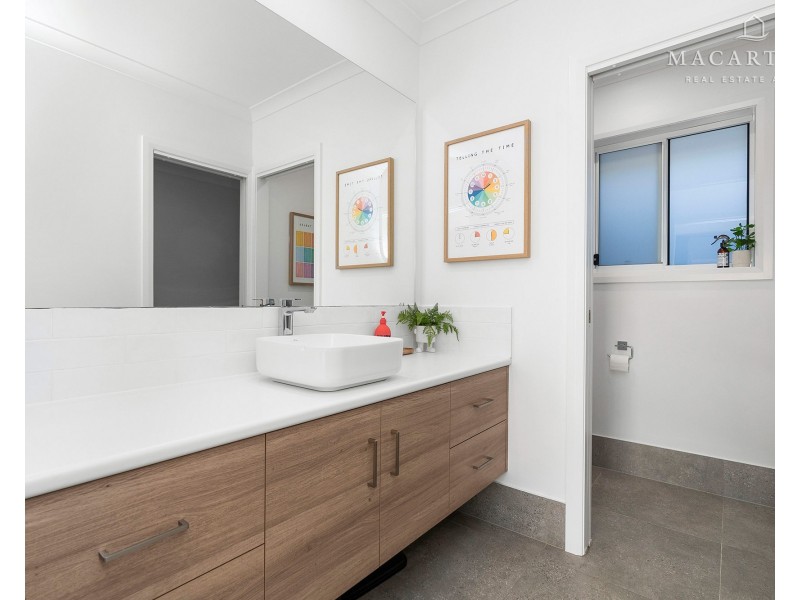 19 Wiveon Street, Gobbagombalin NSW 2650