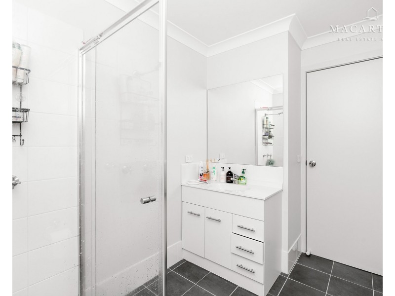 1-2/131 Bradman Drive, Boorooma NSW 2650