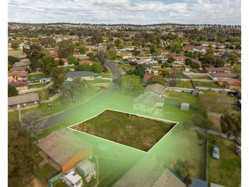 17 Toy Place, Tolland NSW 2650