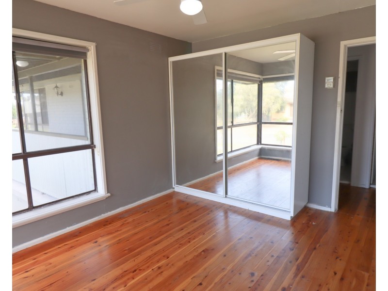 67 Raye Street, Tolland NSW 2650