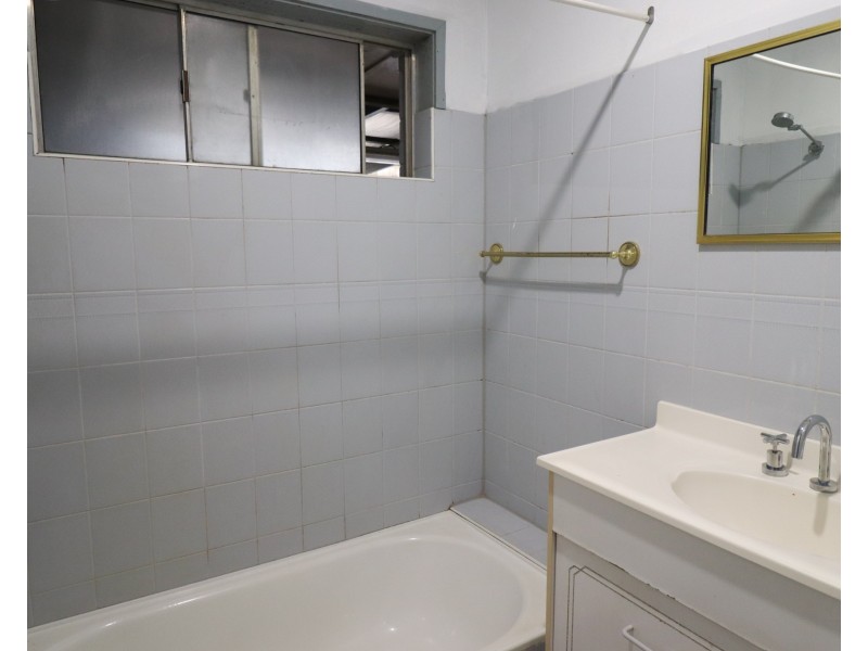 67 Raye Street, Tolland NSW 2650