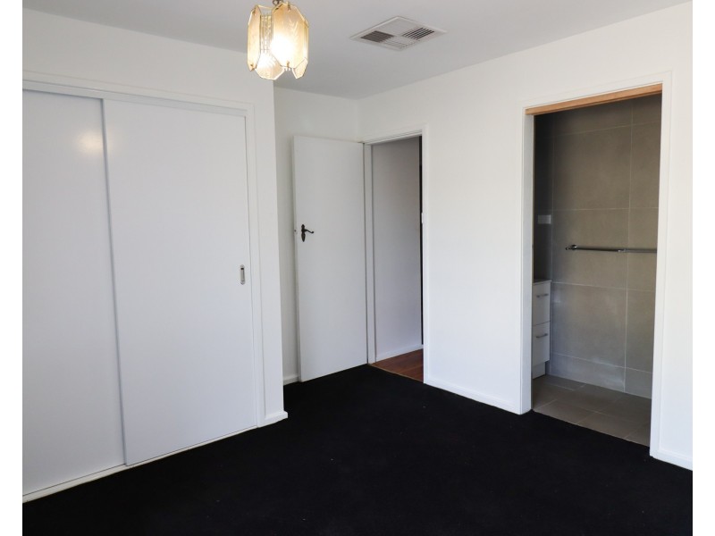 67 Raye Street, Tolland NSW 2650