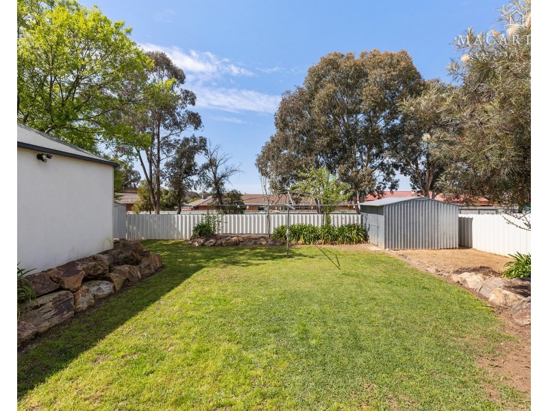 11 Canola Place, Estella NSW 2650