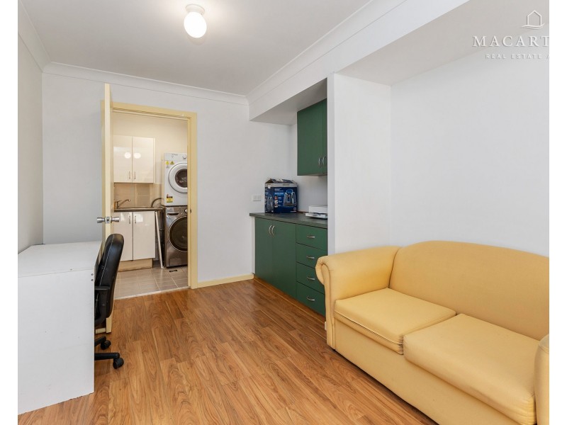 11 Canola Place, Estella NSW 2650