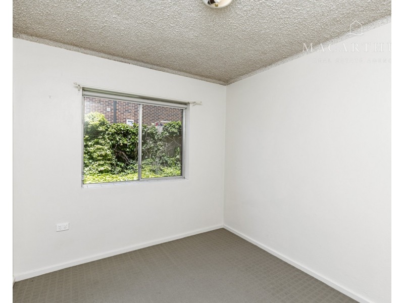 2/151 Lake Albert Road, Kooringal NSW 2650