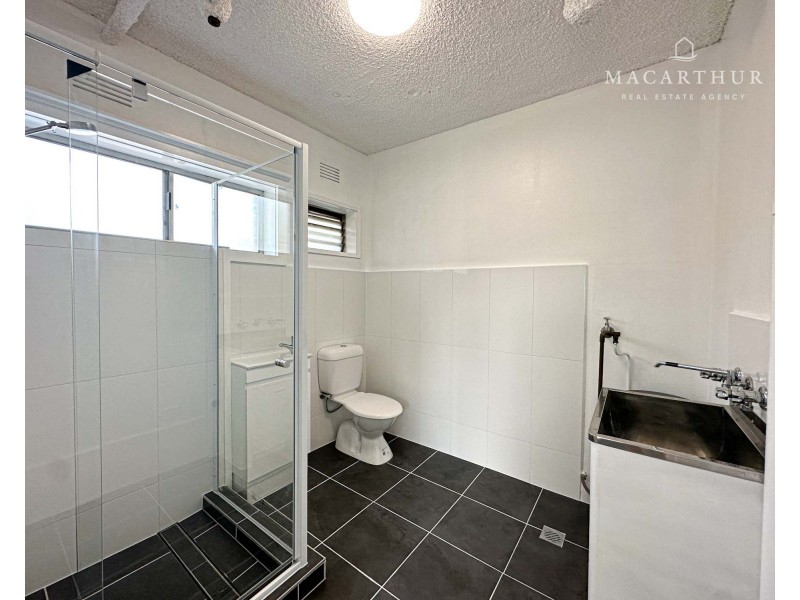 2/201 Lake Albert, Kooringal NSW 2650