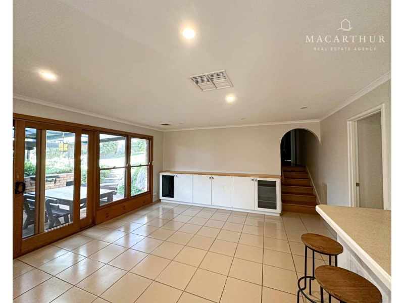 34 Churchill Avenue, Wagga Wagga NSW 2650