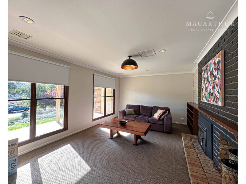 34 Churchill Avenue, Wagga Wagga NSW 2650