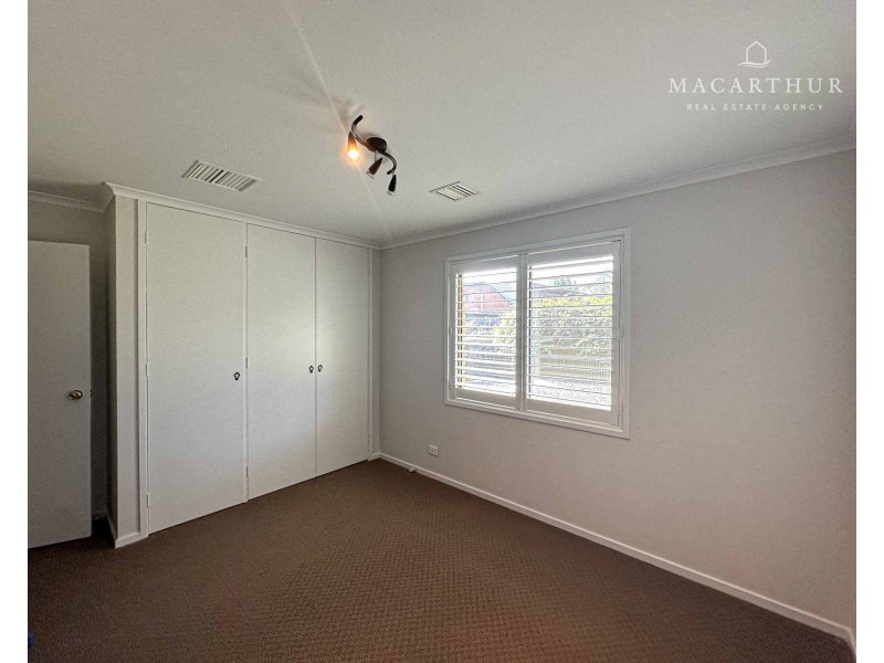 34 Churchill Avenue, Wagga Wagga NSW 2650