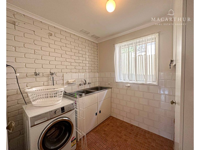 34 Churchill Avenue, Wagga Wagga NSW 2650