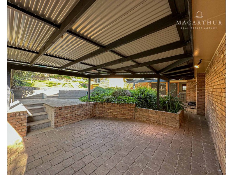 34 Churchill Avenue, Wagga Wagga NSW 2650