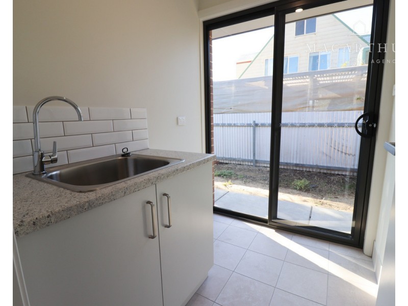 24 Urana Street, The Rock NSW 2655