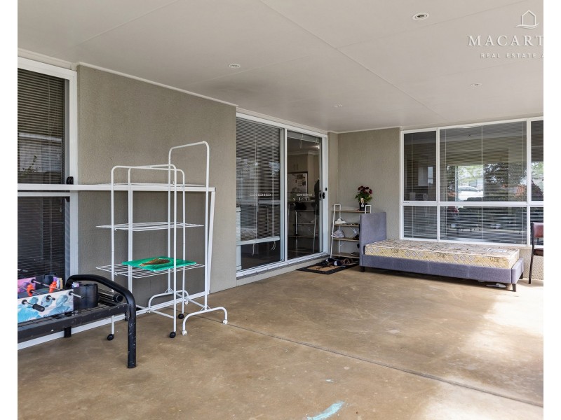 16 Bindari Avenue, Glenfield Park NSW 2650