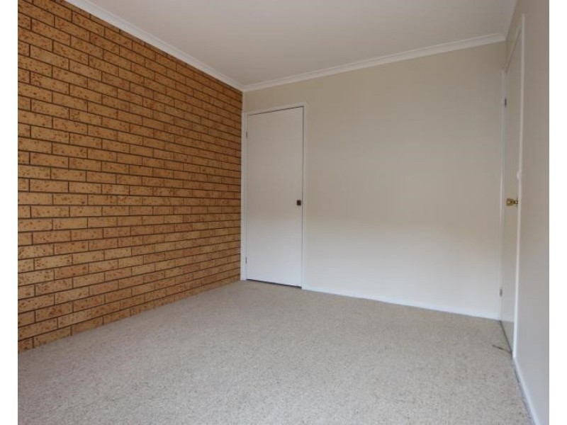 2/2 Swan Street, Ashmont NSW 2650