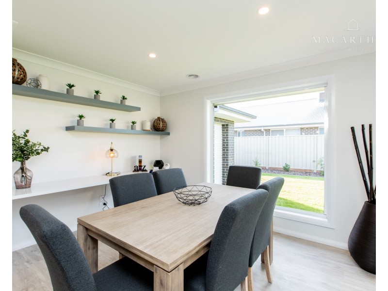 49 Paradise Drive, Gobbagombalin NSW 2650