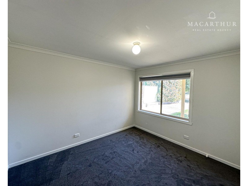 4 Clipper Way, Estella NSW 2650