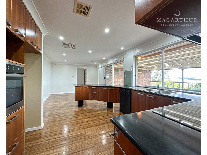 36 McCoullough Drive, Tolland NSW 2650