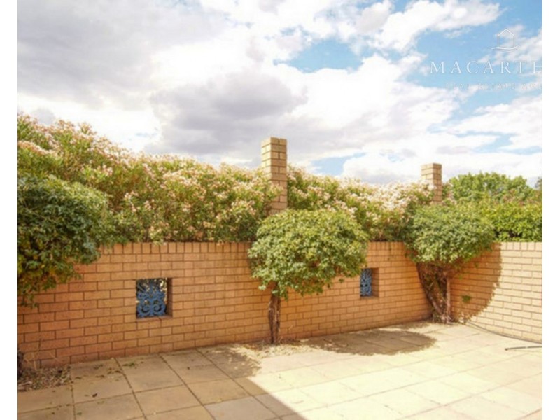 15 Matheson Place, Estella NSW 2650