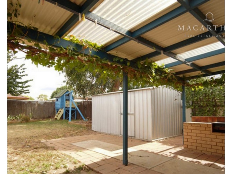 15 Matheson Place, Estella NSW 2650