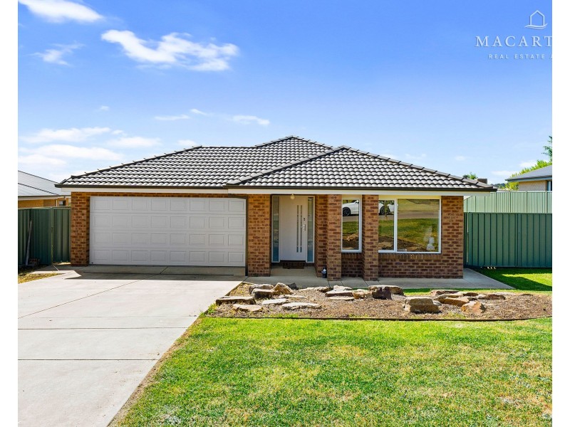 12 Paperbark Drive, Forest Hill NSW 2651