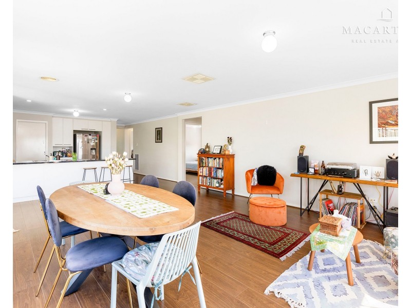 12 Paperbark Drive, Forest Hill NSW 2651