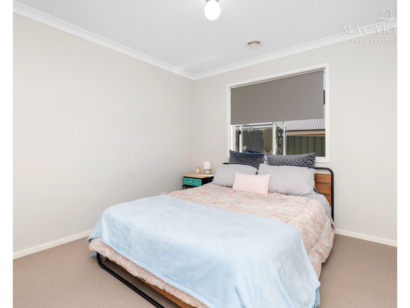 12 Paperbark Drive, Forest Hill NSW 2651