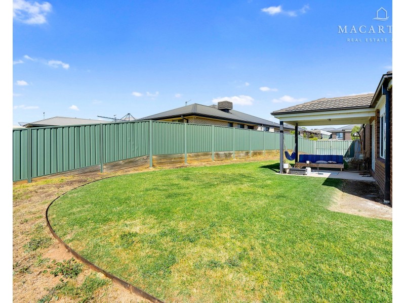 12 Paperbark Drive, Forest Hill NSW 2651