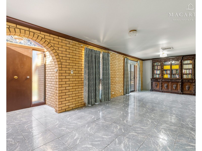 4 Canna Street, Kooringal NSW 2650