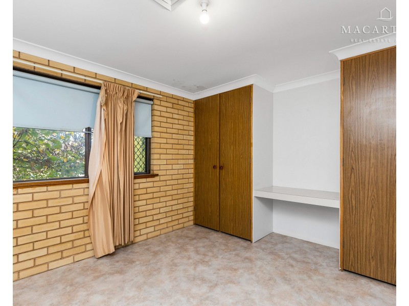 4 Canna Street, Kooringal NSW 2650