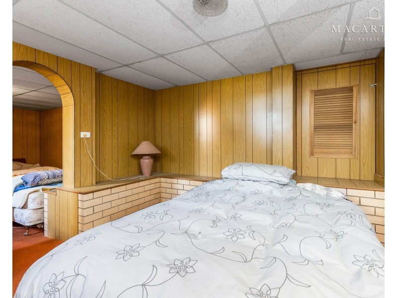 4 Canna Street, Kooringal NSW 2650