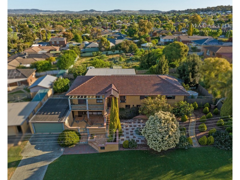 4 Canna Street, Kooringal NSW 2650