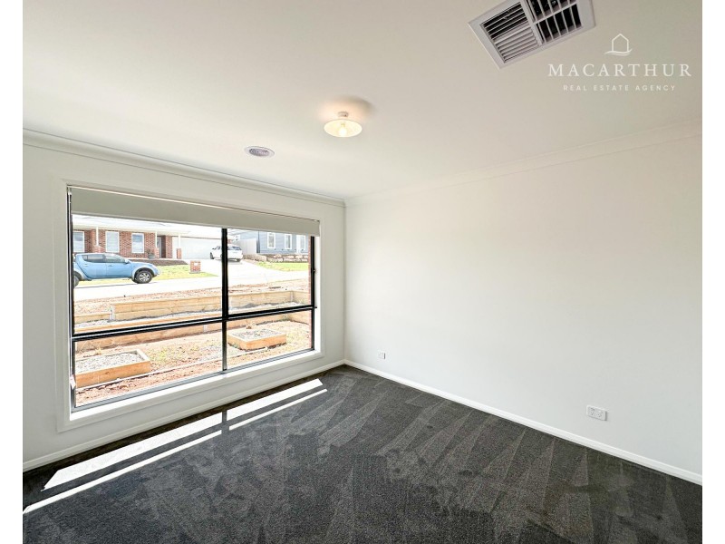 141 Valencia Drive, Gobbagombalin NSW 2650