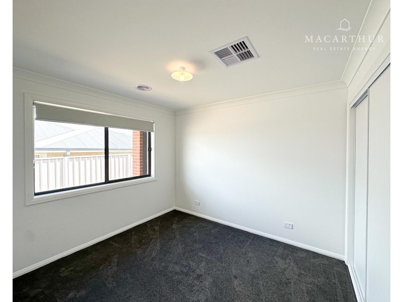 141 Valencia Drive, Gobbagombalin NSW 2650