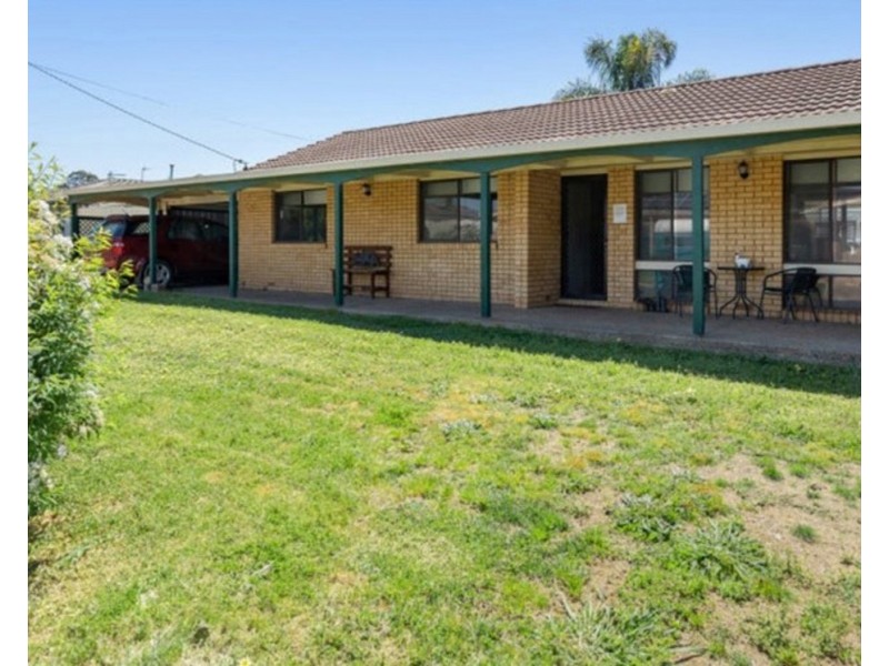 6 Gregory Crescent, Lake Albert NSW 2650