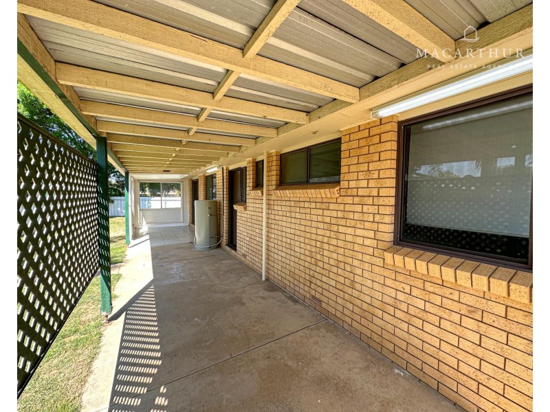 6 Gregory Crescent, Lake Albert NSW 2650