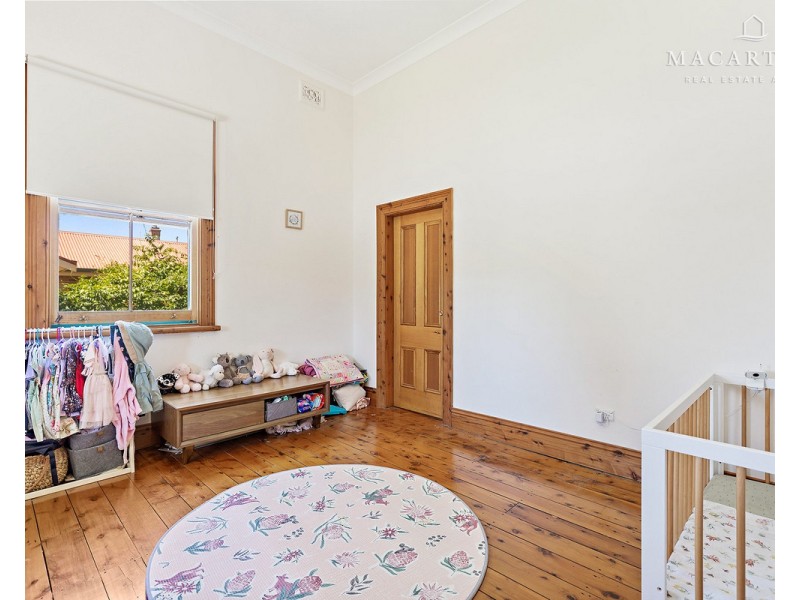 98 Crampton Street, Wagga Wagga NSW 2650