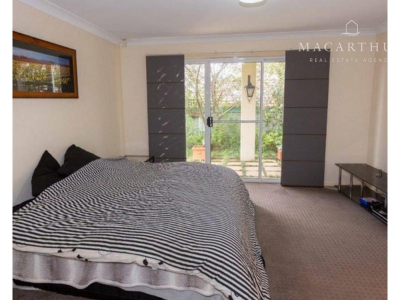 2/56 Simkin Crescent, Kooringal NSW 2650