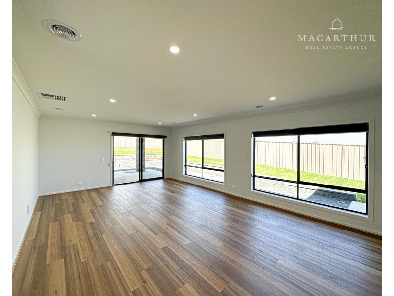 3 Roto Street, Gobbagombalin NSW 2650