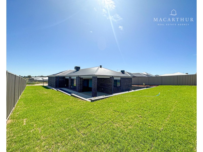 3 Roto Street, Gobbagombalin NSW 2650