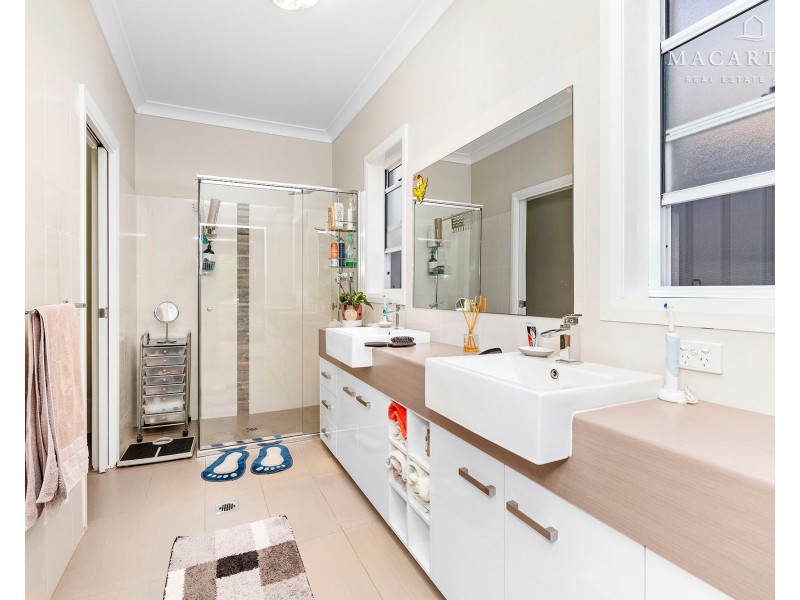 9 Wellington Avenue, Tatton NSW 2650