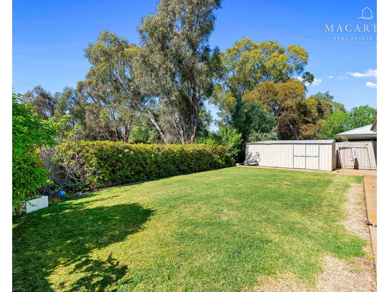 9 Wellington Avenue, Tatton NSW 2650