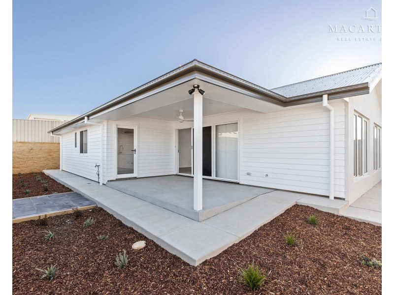 2/246 Muttama Parade, Gobbagombalin NSW 2650