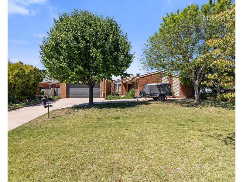 44 Kaldari Crescent, Glenfield Park NSW 2650