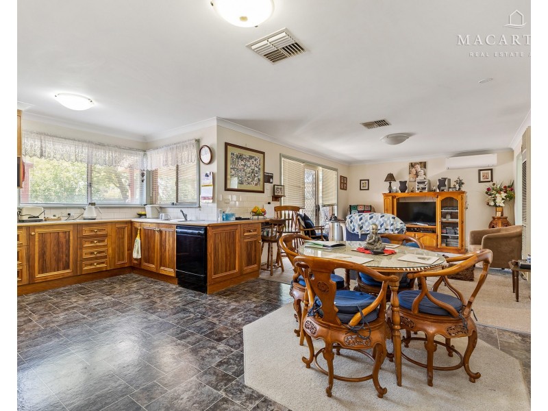 44 Kaldari Crescent, Glenfield Park NSW 2650