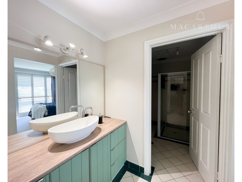 40 Bourkelands Drive, Bourkelands NSW 2650