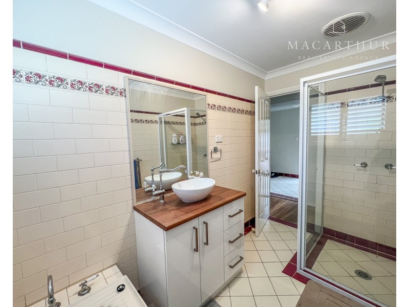 40 Bourkelands Drive, Bourkelands NSW 2650
