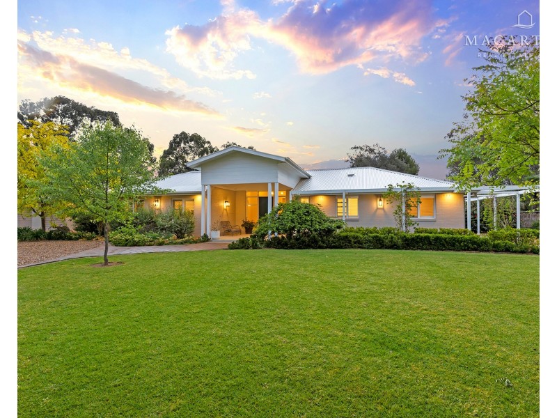 11 Hakea Place, Springvale NSW 2650