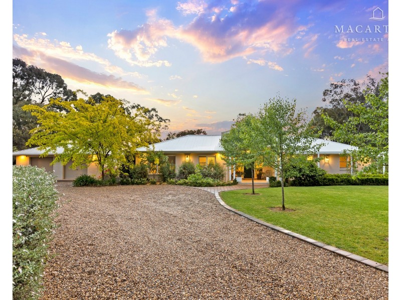 11 Hakea Place, Springvale NSW 2650