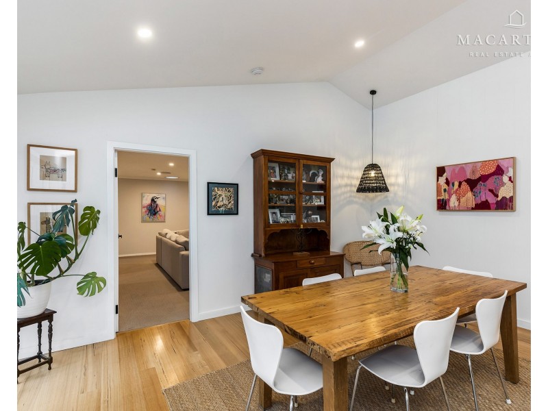 11 Hakea Place, Springvale NSW 2650